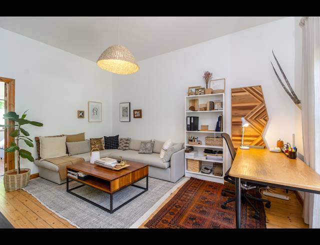 1.5 BEDROOM APARTMENT FOR SALE IN ORANJEZICHT